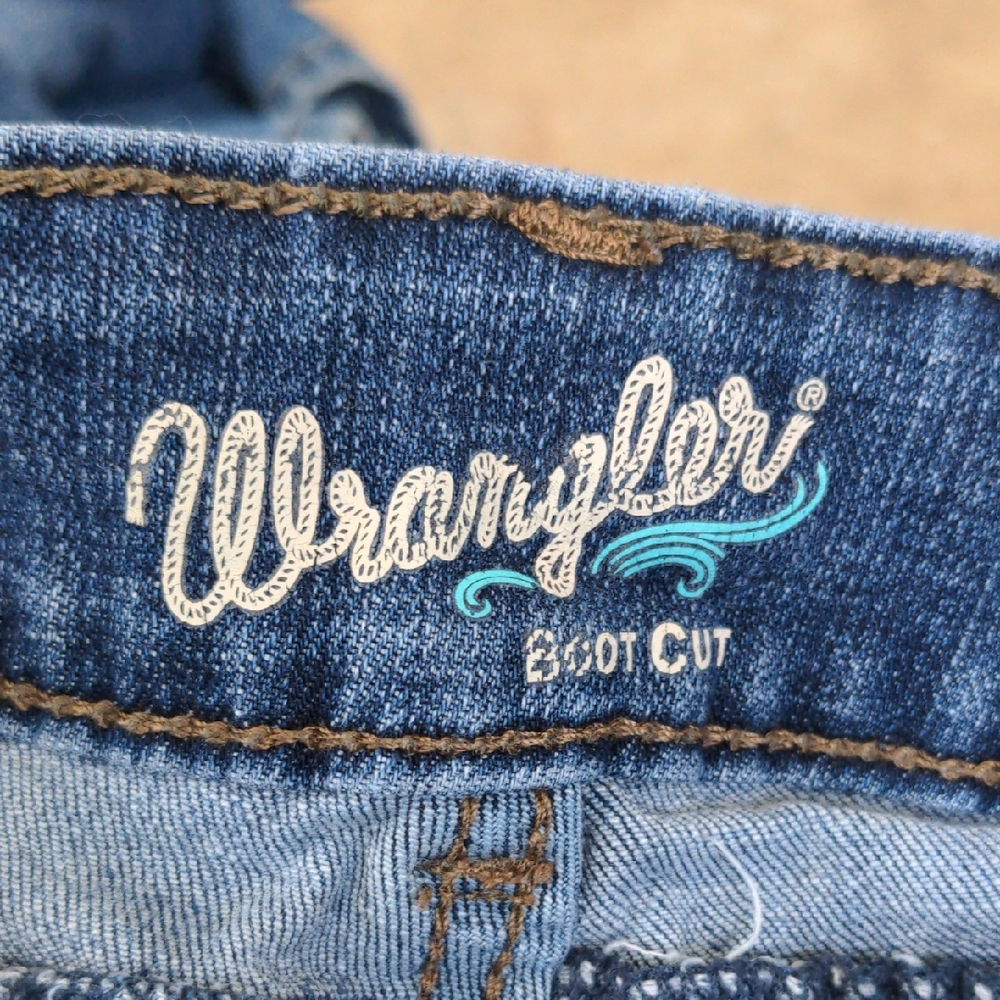 Wrangler Blue Boot Cut Jeans Classic Style